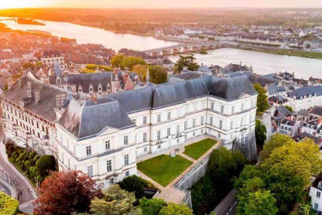 Petite Maison Avec Clim Blois Exterior photo